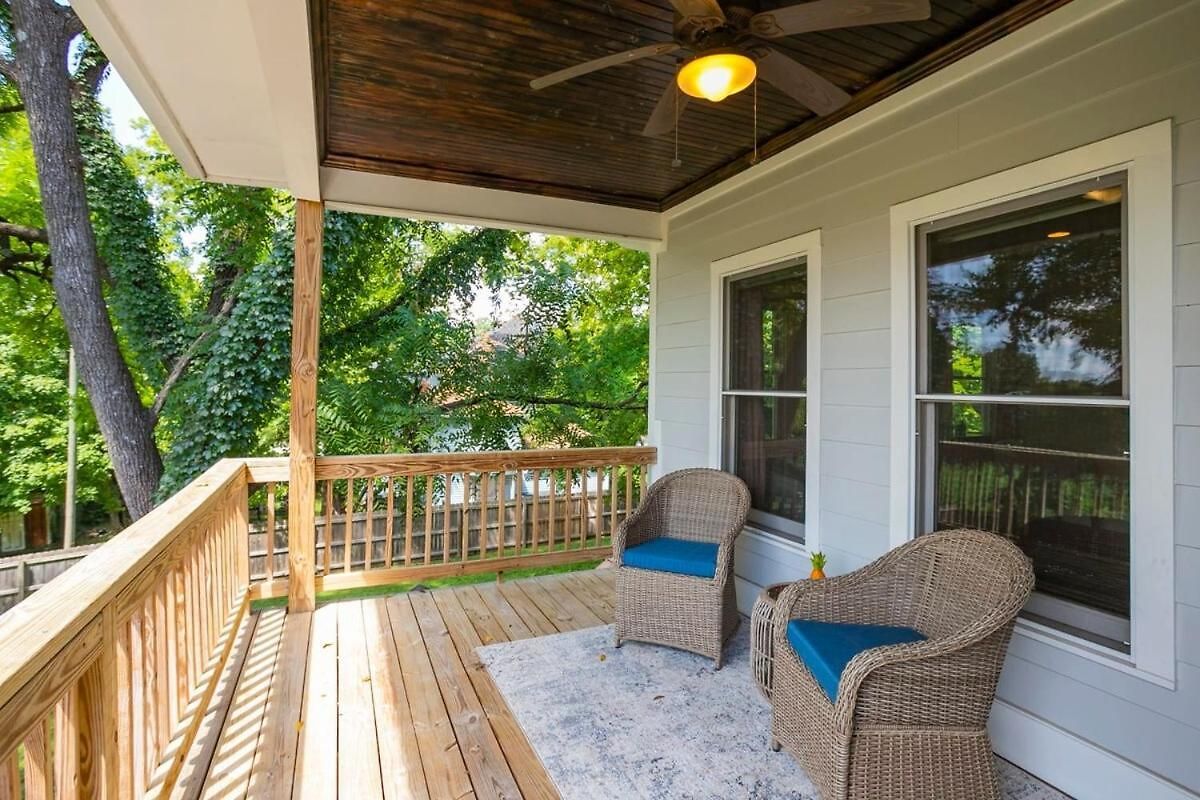Epic Deck 4 Miles To Dwntn Arcade Games & Holiday home Nashville