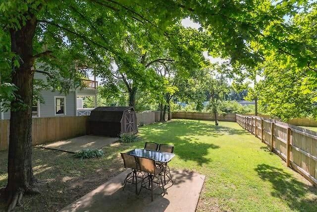 Holiday home 3 Bedroom Only 3 Miles From Downtown