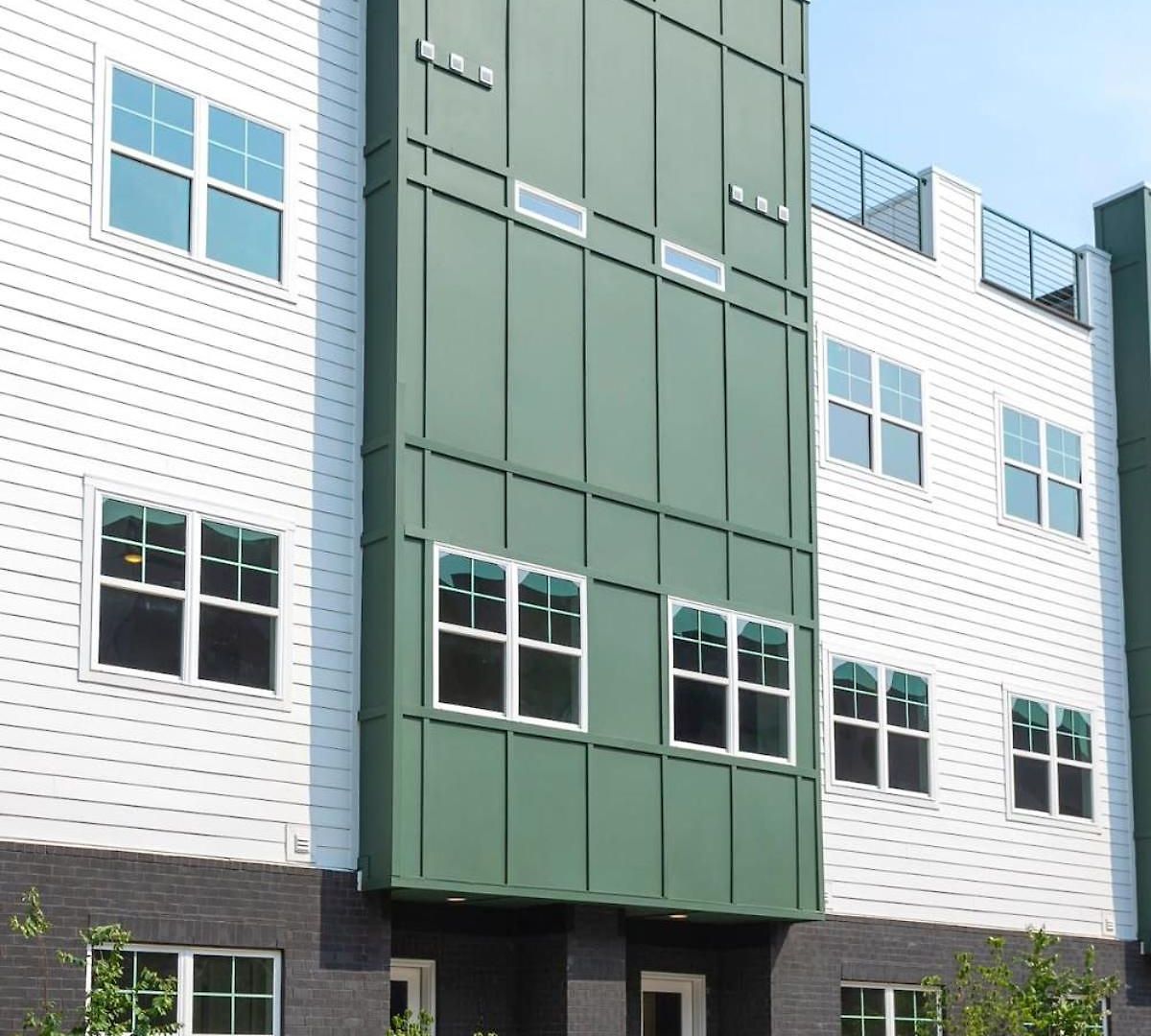 Rooftop Deck And Rec Minutes To Dwntn Holiday home *