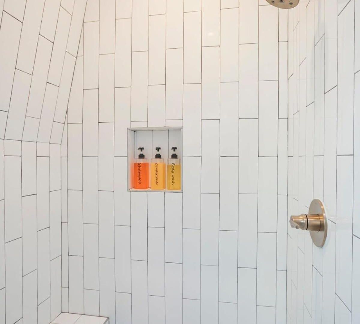Holiday home 1 Mile To Downtown 4br 4ba W Rooftop Deck