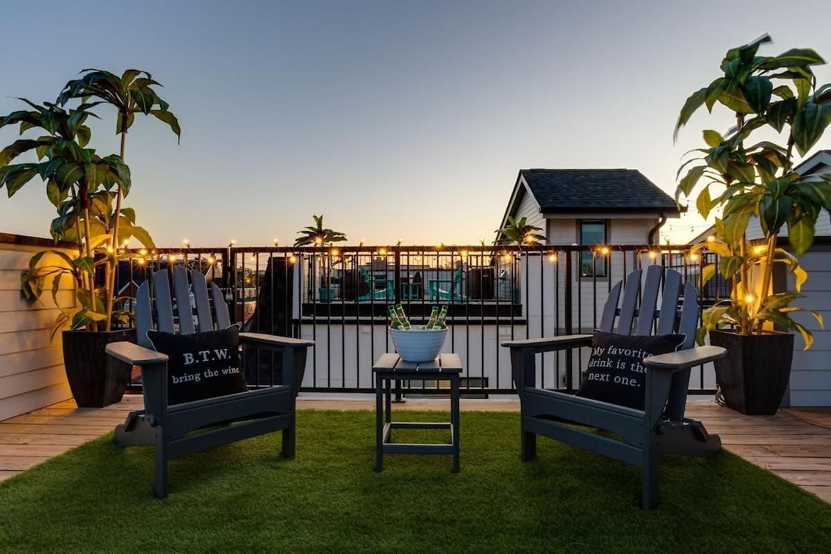 Holiday home 1 Mile To Downtown 4br 4ba W Rooftop Deck Nashville