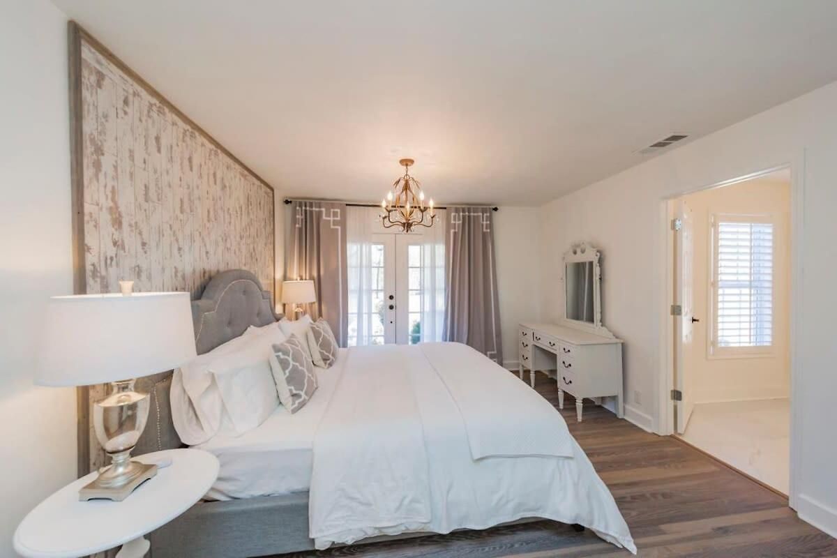 Enchanting Retreat 15 Minutes To Holiday home *