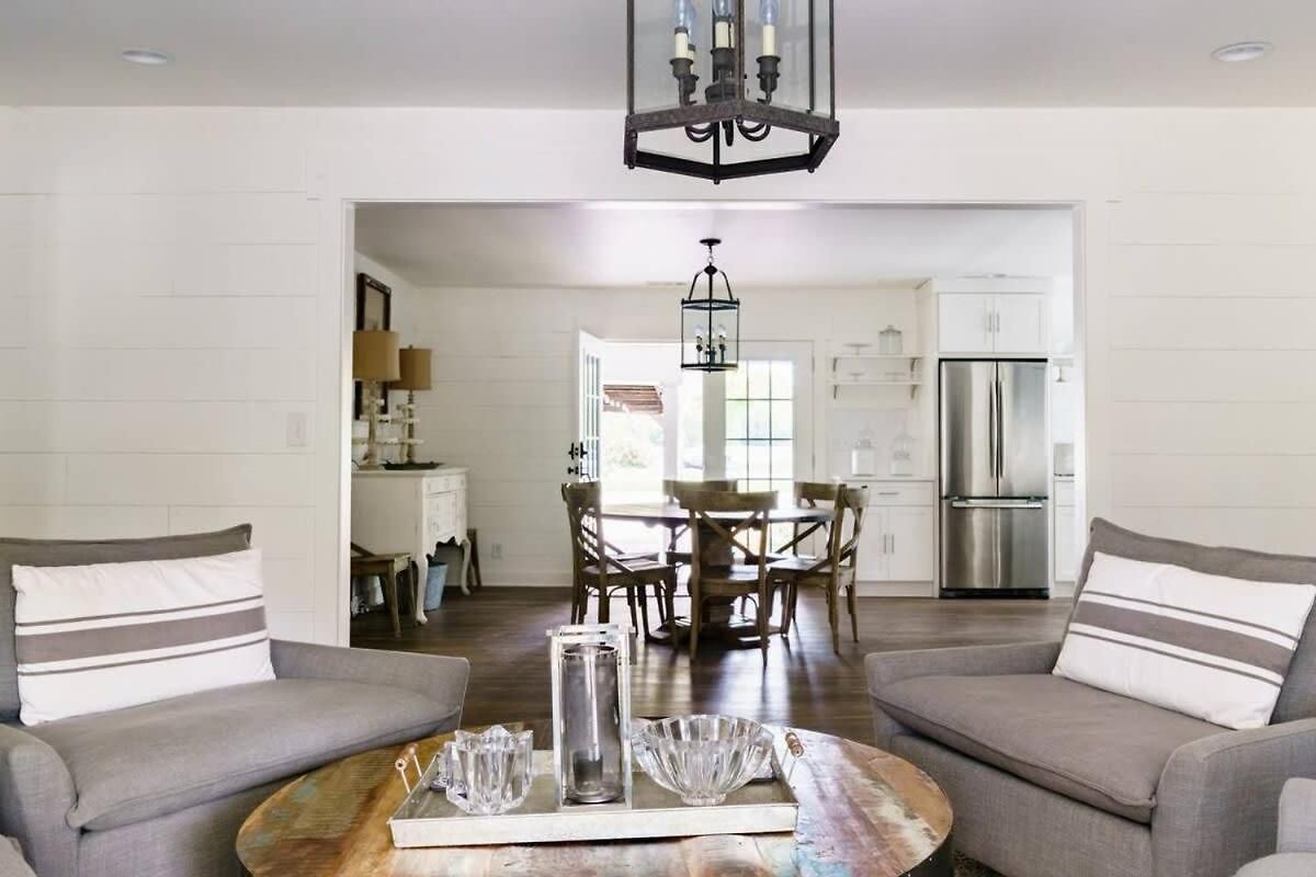Holiday home Enchanting Retreat 15 Minutes To *