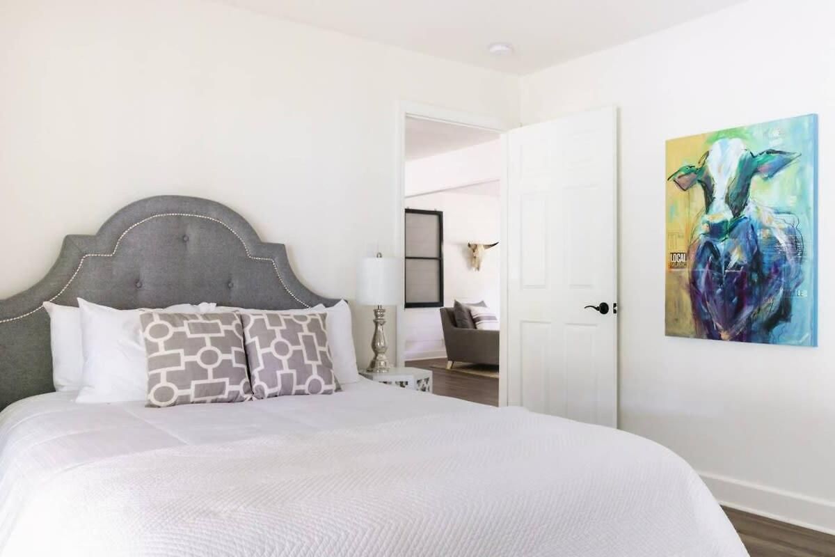 Enchanting Retreat 15 Minutes To Holiday home