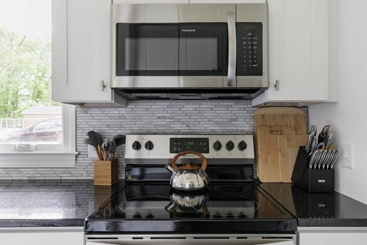 Relax Into Urban Chic At A Textured East Nashville