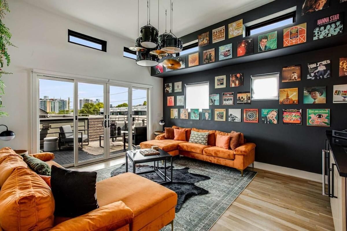 Holiday home Stylish New Gulch Rooftop Deck W Views