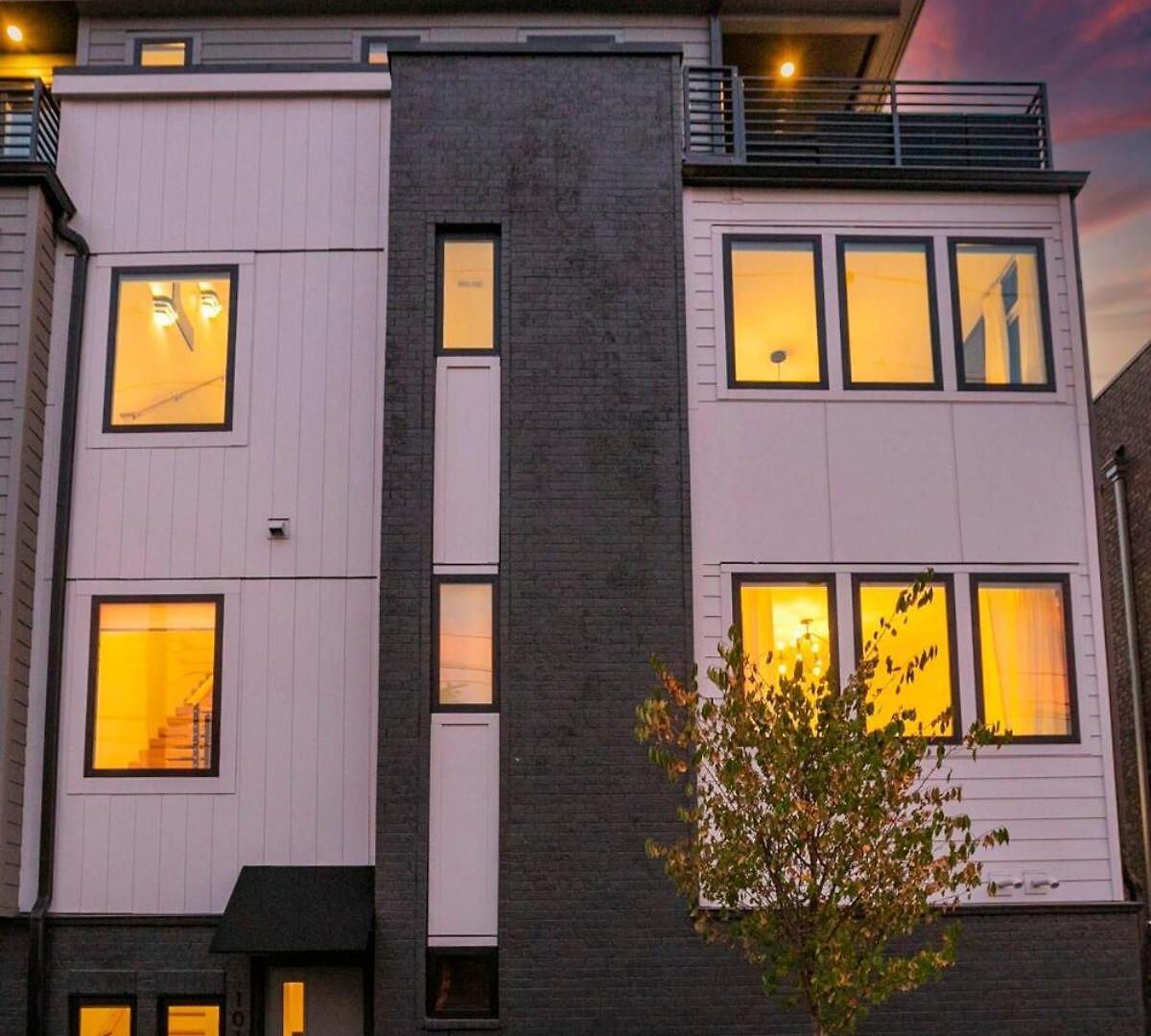 Stylish New Gulch Rooftop Deck W Views Nashville