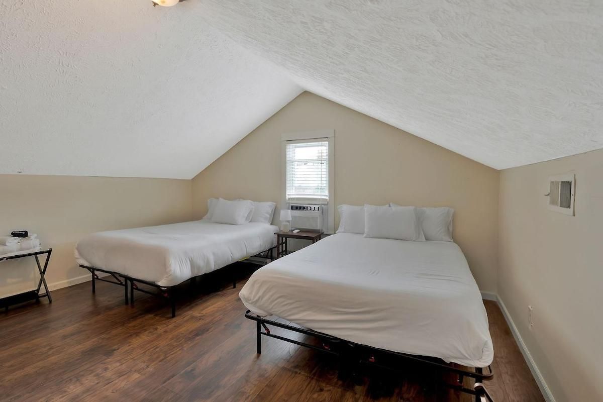 Spacious 3 Bedroom 3 Miles To Dt * Nashville