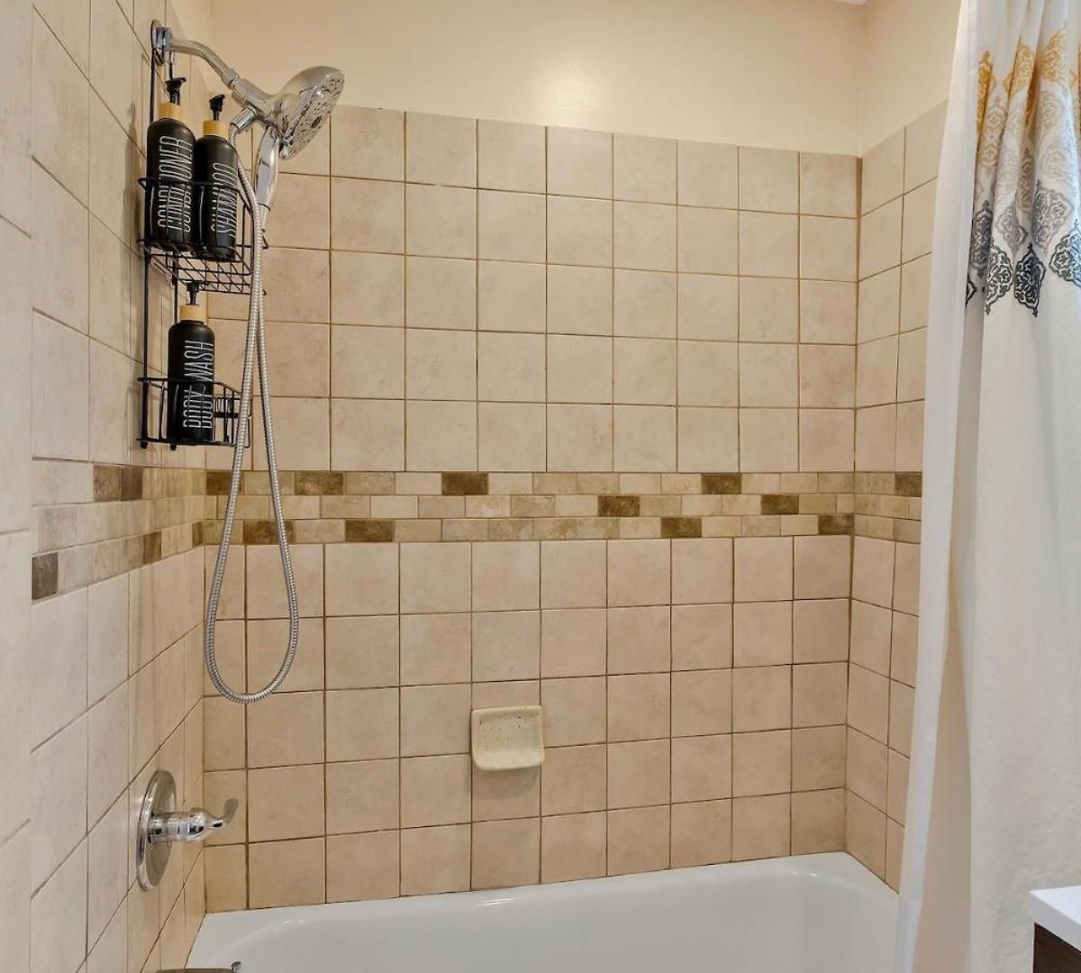 Spacious 3 Bedroom 3 Miles To Dt *