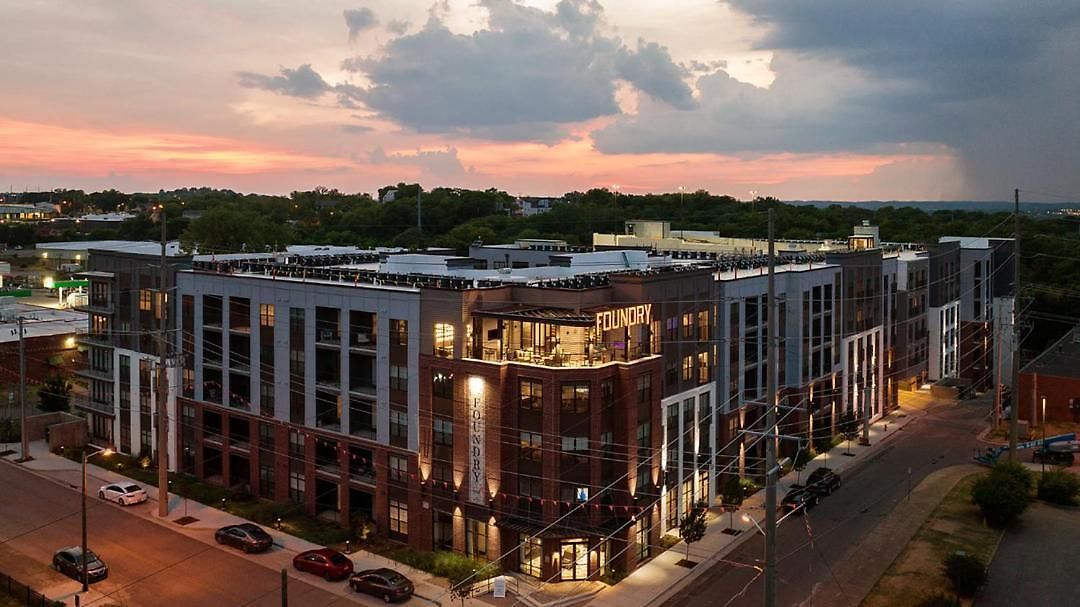 Landing At Abberly Foundry - 2 Bedrooms In Watkins Park