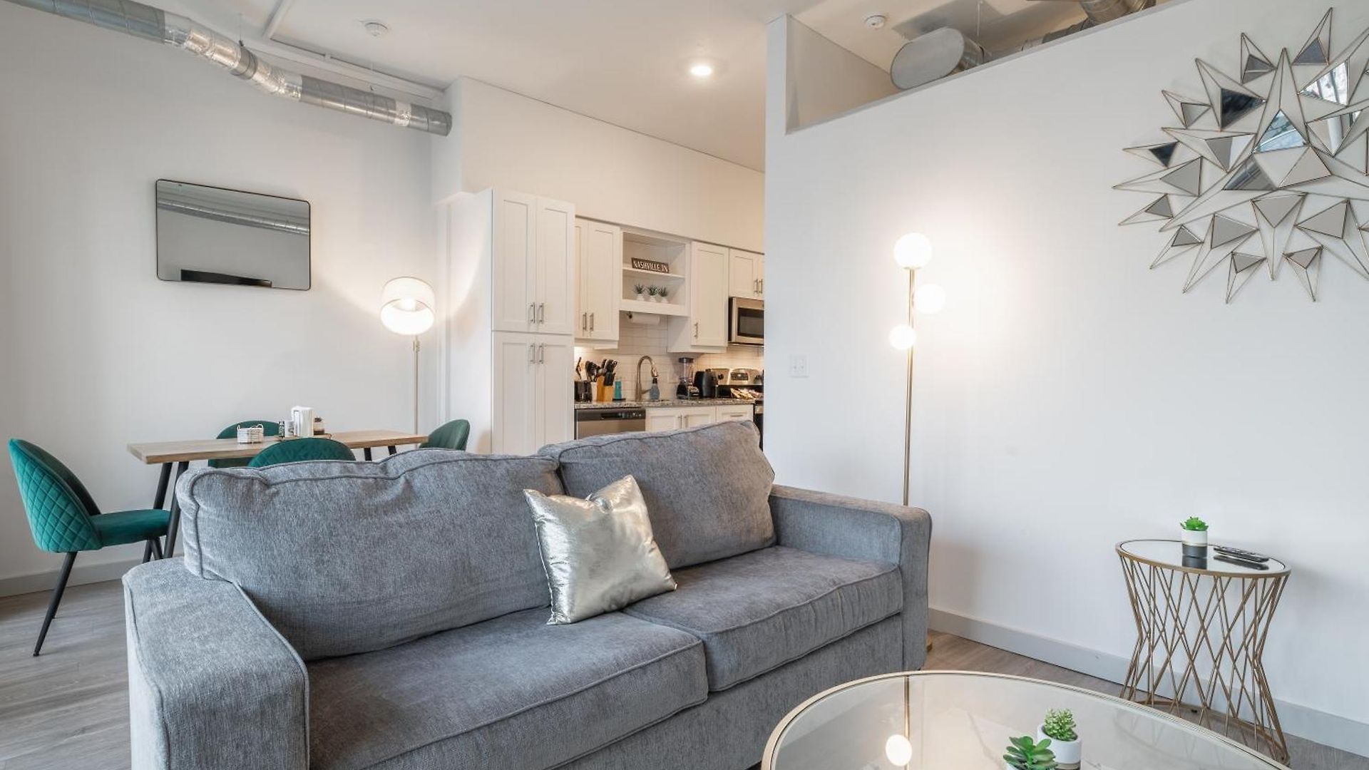 Apartment New In Nashville, Pool Gym Rooftop & Laundry 5 Min From Broadway Nashville