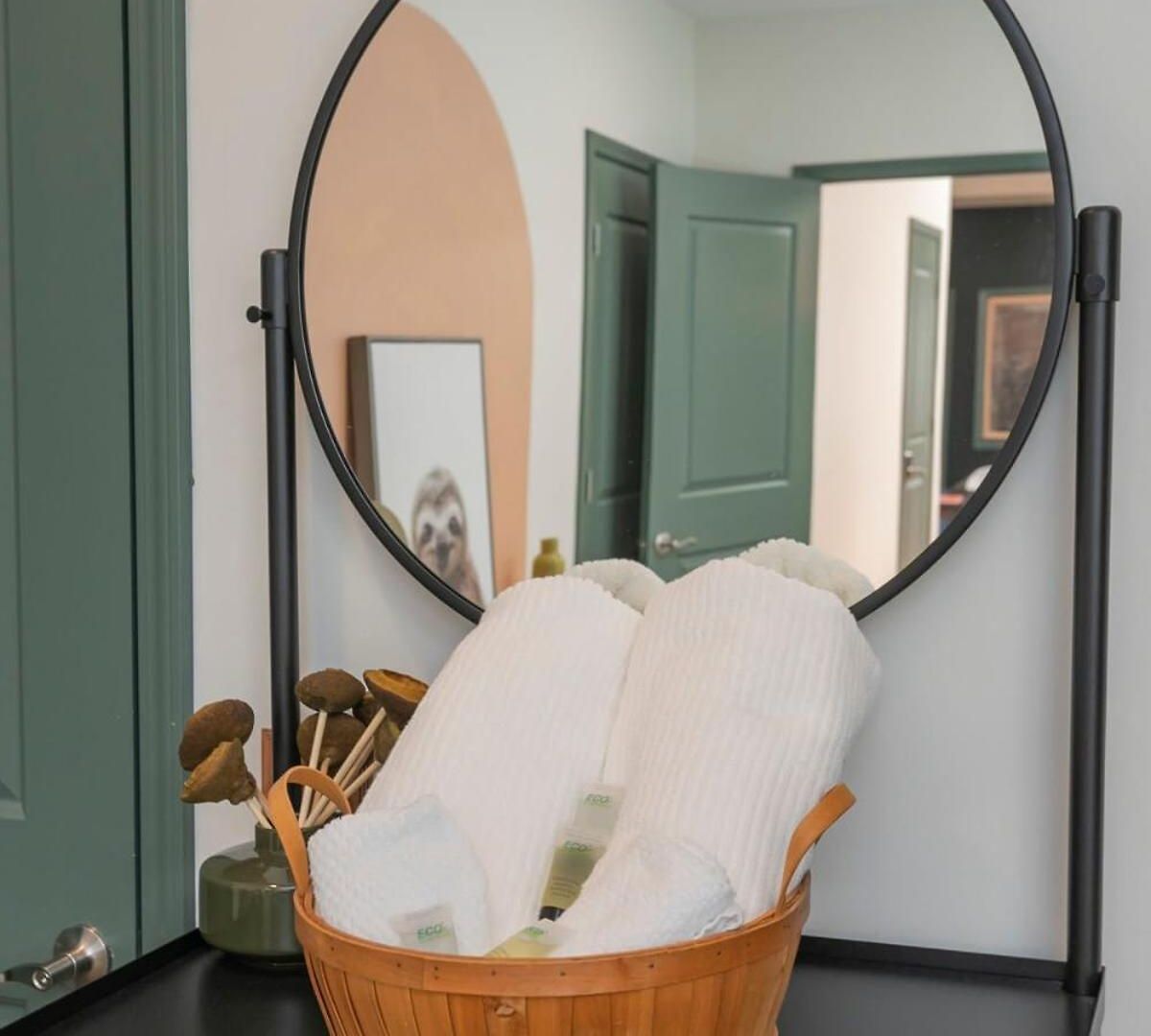 Broadway Penthouse Above Live Music & Bars Holiday home *