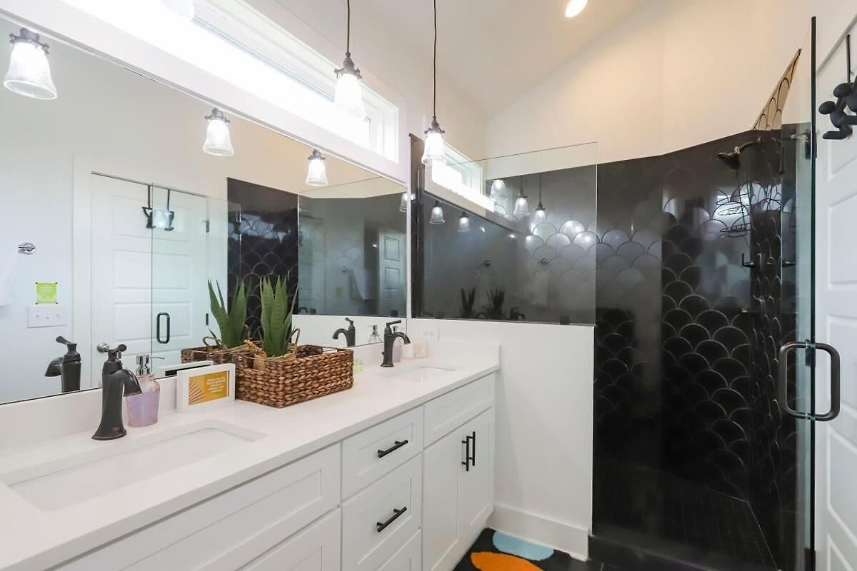 Stylish For 12 8th Ave South 6 Beds