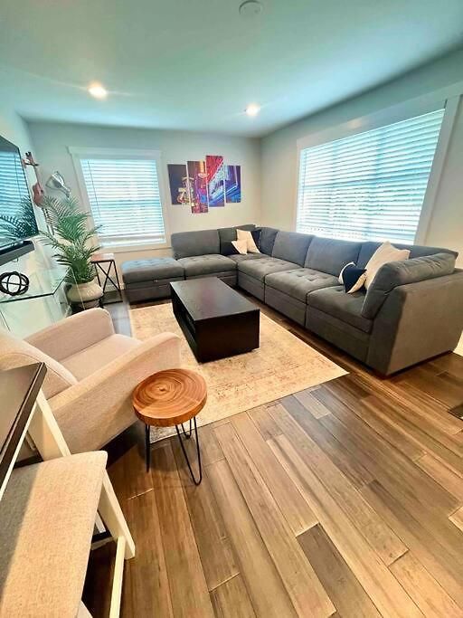 East Retreat, Outdoor Oasis, Sleeps 12, Four Bedrooms * Nashville