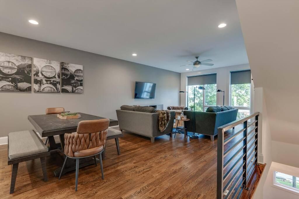 Broadway Bound 3br Perfect Weekend Getaway Holiday home *