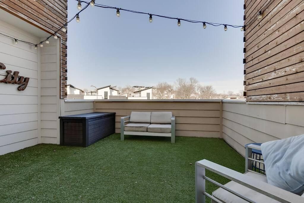 Holiday home Epic Location- Steps From 12th S, Sleep12 *
