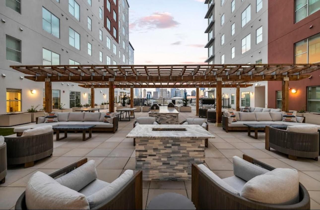Apartment Chateau De Capri W Pool Gym Free Parking Nashville