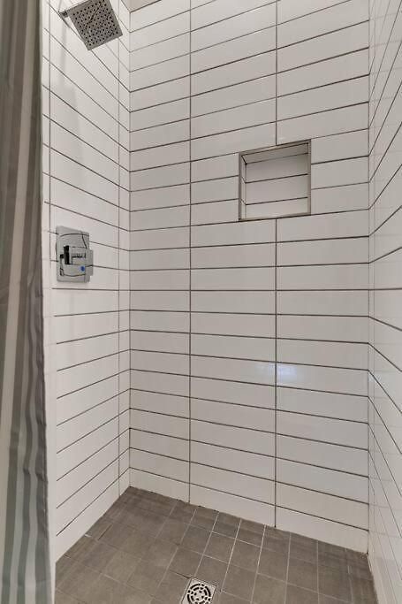 Apartment Spacious 2bd-close To Everything Nashville
