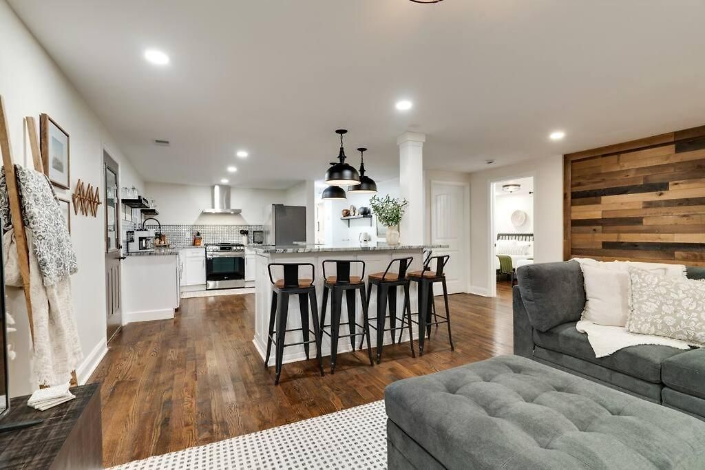 Newly Remodeled! Beautiful 3bd In East Nash!