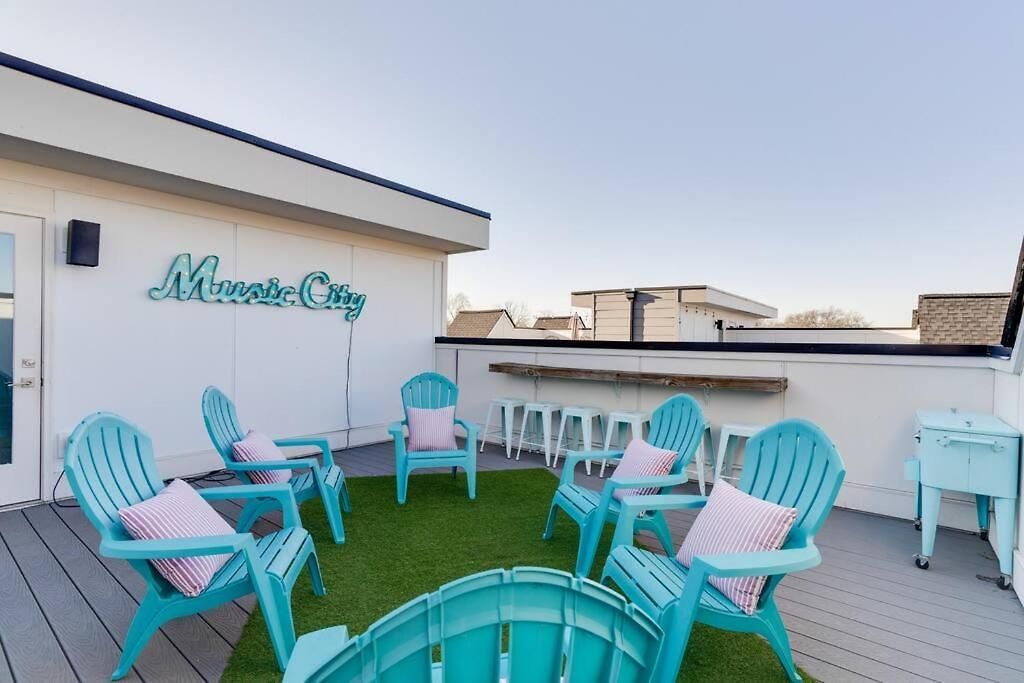 Encore Escape Near Opry With Rooftop Sleep 8