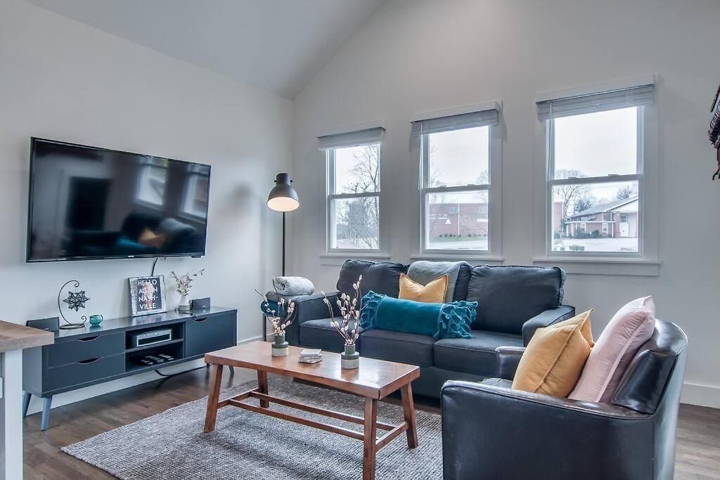 Apartment Cozy Loft - Steps To 12th South And Belmont *
