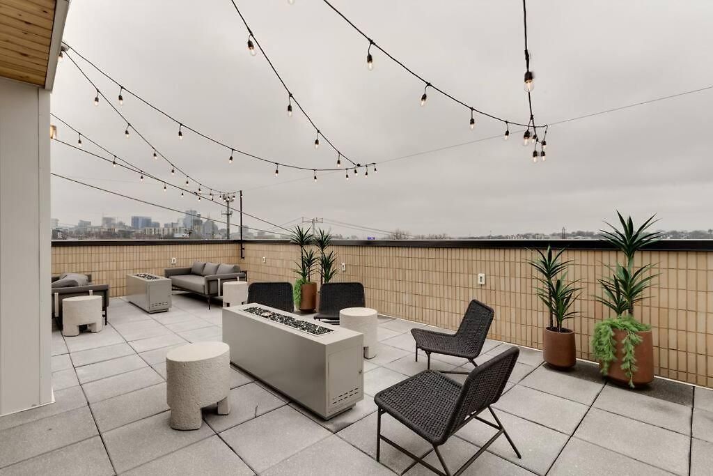 Luxury Balcony Retreat • Near Broadway Apartment
