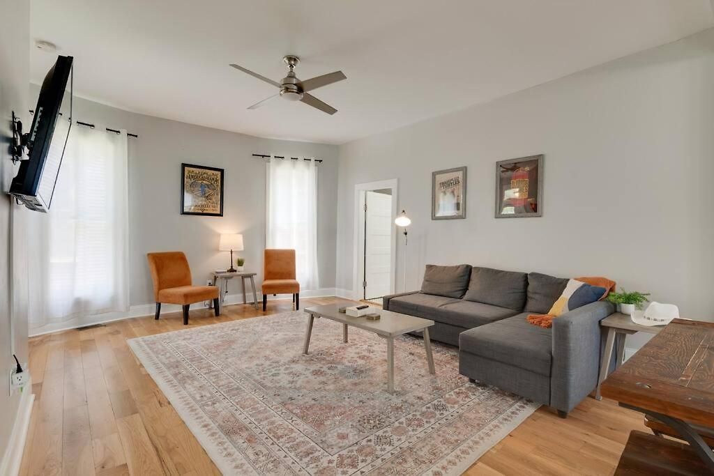 Walkable East Nash 3br With Big Yard Near Local Eats Holiday home Nashville