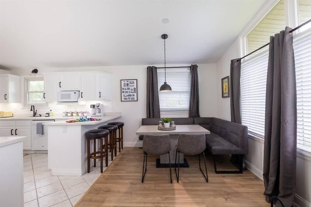 Holiday home Minutes To Opry, Airport & Broadway *
