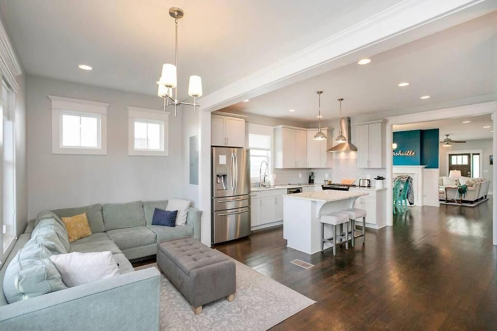 Views, Under 2mi Broadway, Gated Parking Holiday home