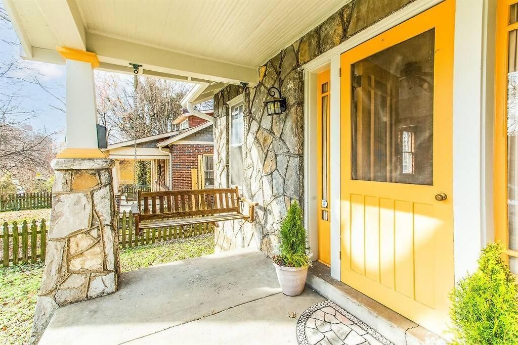 Holiday home Deacon's House From The Tv Series, Nashville! Walk To Downtown! *