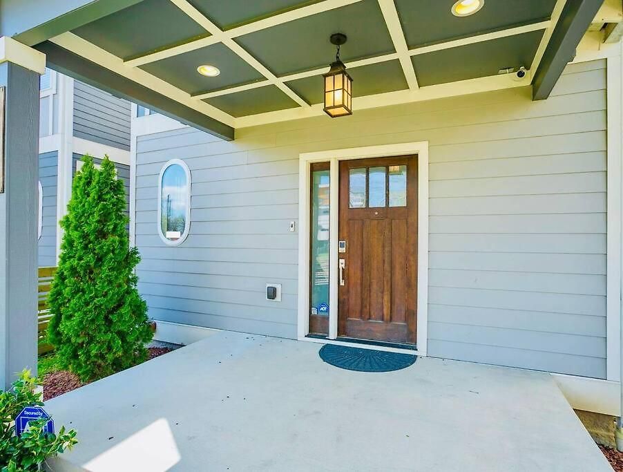 Views, Under 2mi Broadway, Gated Parking Holiday home Nashville