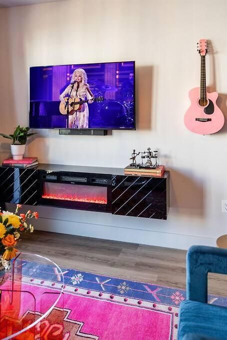 Downtown Midtown Vanderbilt, Honky Tonk Party Pad 2, Parking Gym Pool Apartment *