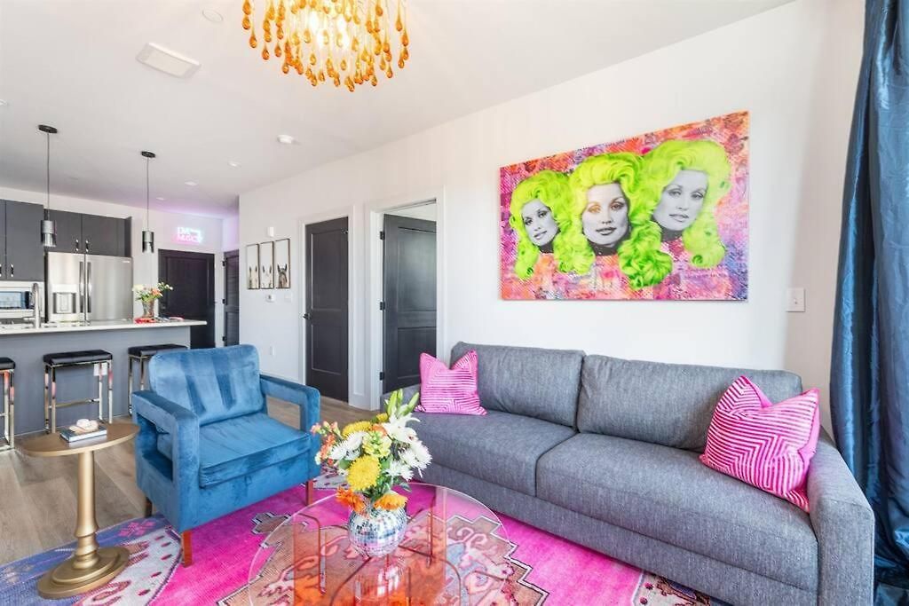 Downtown Midtown Vanderbilt, Honky Tonk Party Pad 2, Parking Gym Pool Apartment Nashville