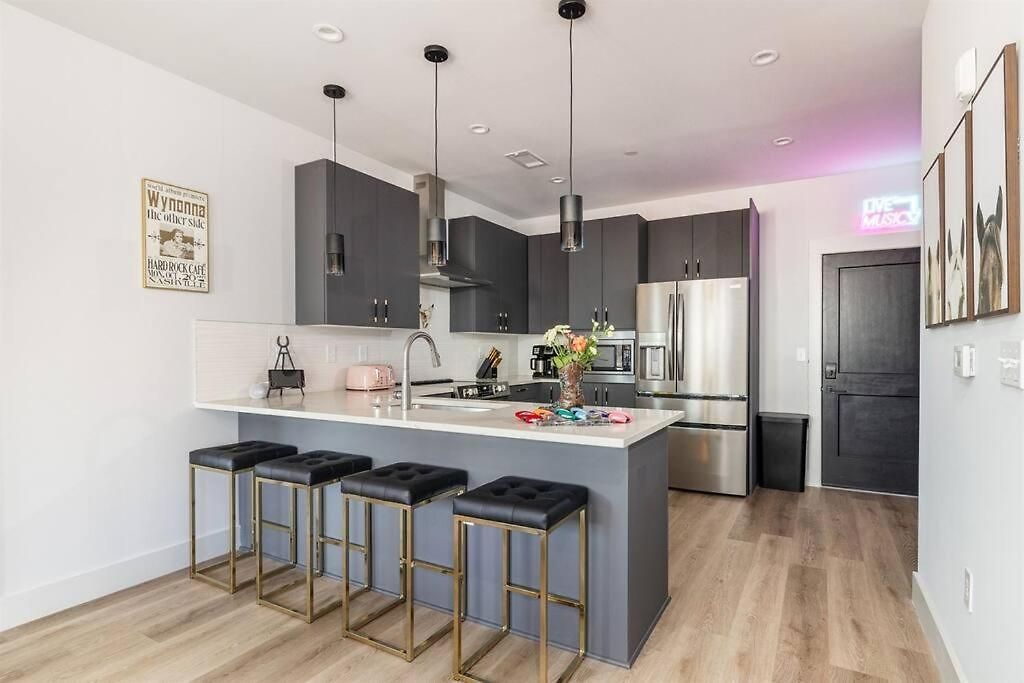 Downtown Midtown Vanderbilt, Honky Tonk Party Pad 2, Parking Gym Pool Apartment *