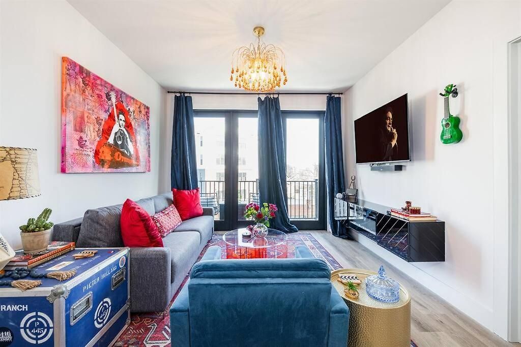 Downtown Midtown Vanderbilt, Honky Tonk Party Pad 1, Parking Gym Pool Apartment Nashville