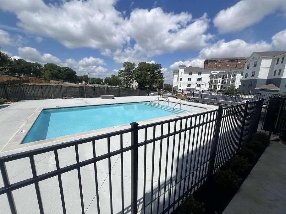 Apartment Downtown Midtown Vanderbilt, Honky Tonk Party Pad 1, Parking Gym Pool