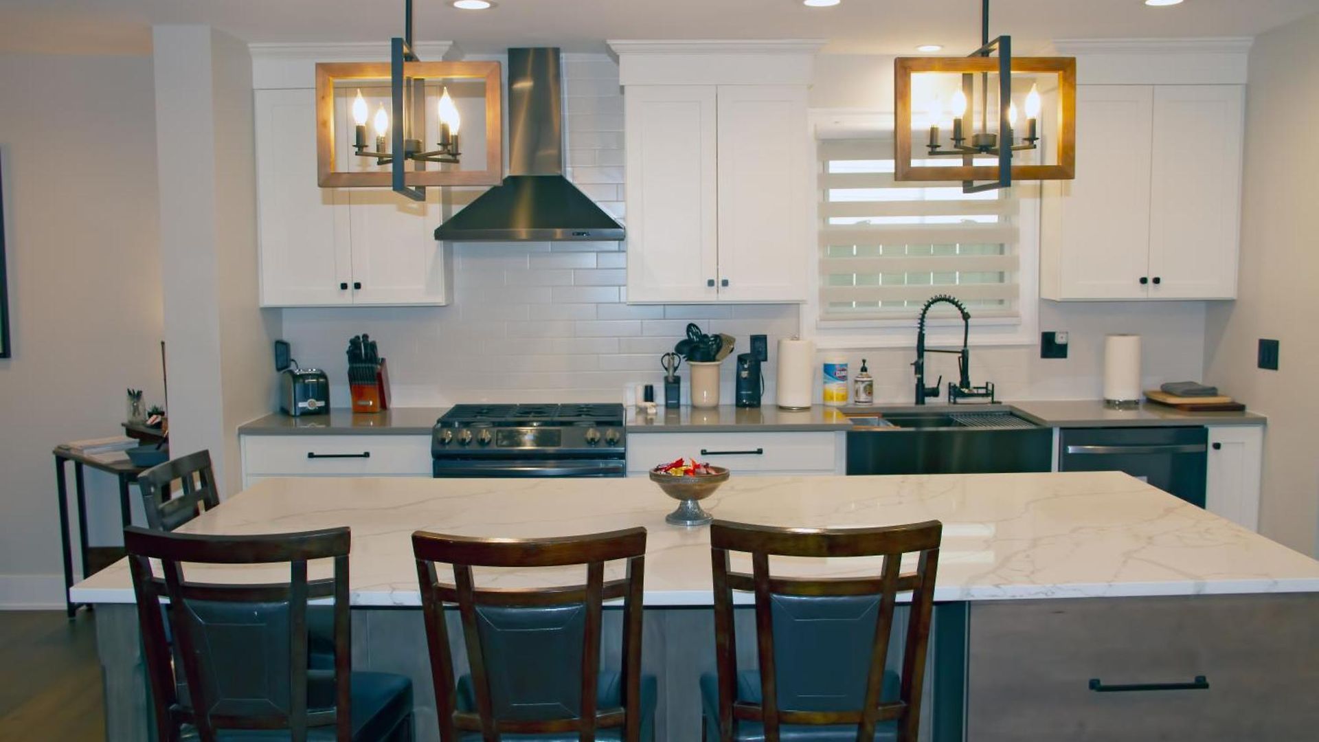 8 Minutes To Downtown! Holiday home Nashville