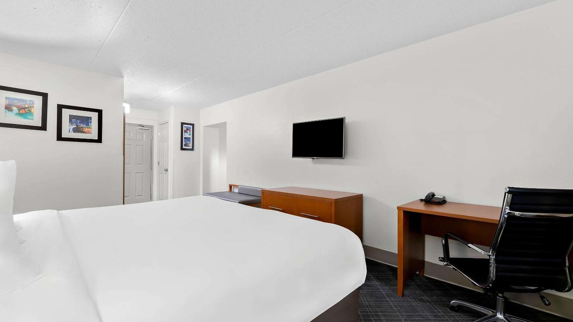 Hotel Comfort & Near Tanger Outlets I-24 Antioch