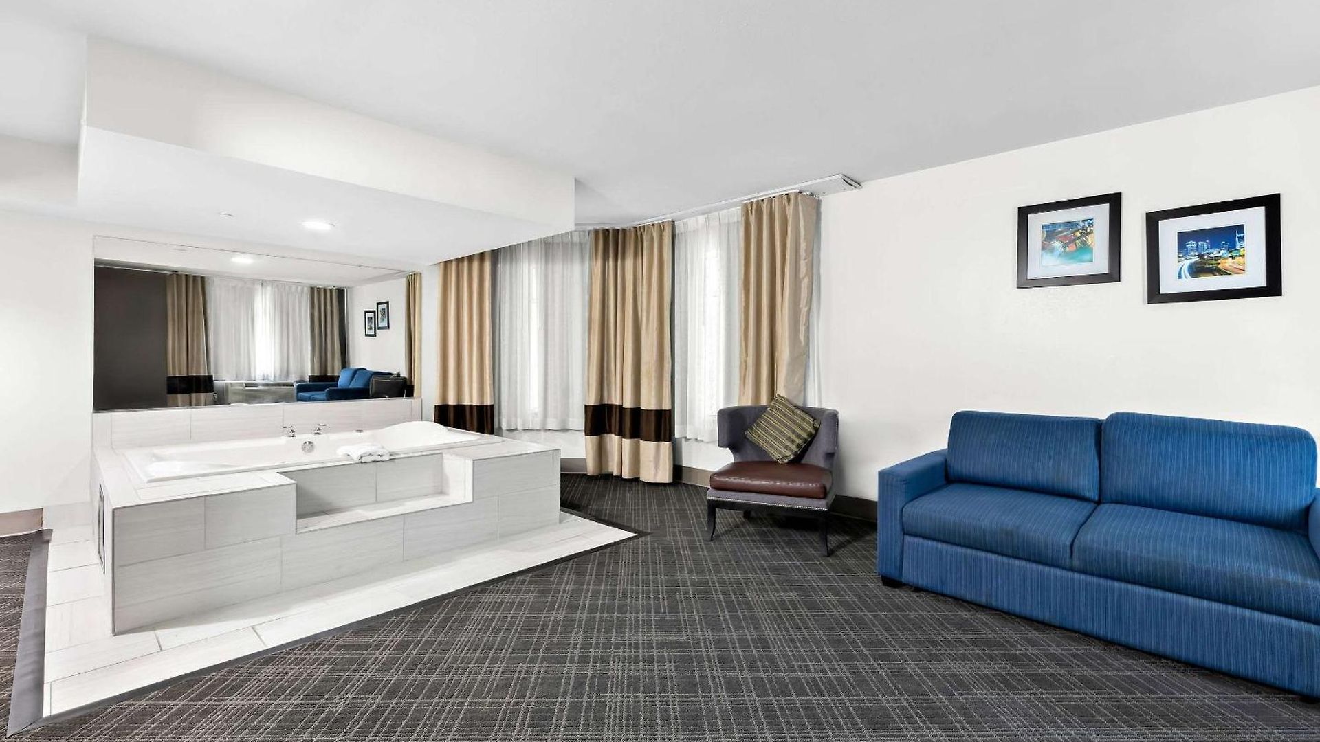 Hotel Comfort & Near Tanger Outlets I-24 Antioch 4*