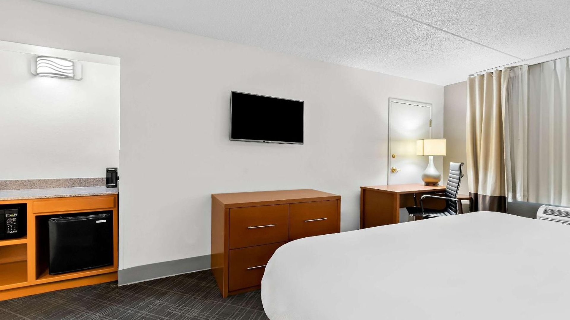 Comfort & Near Tanger Outlets I-24 Antioch