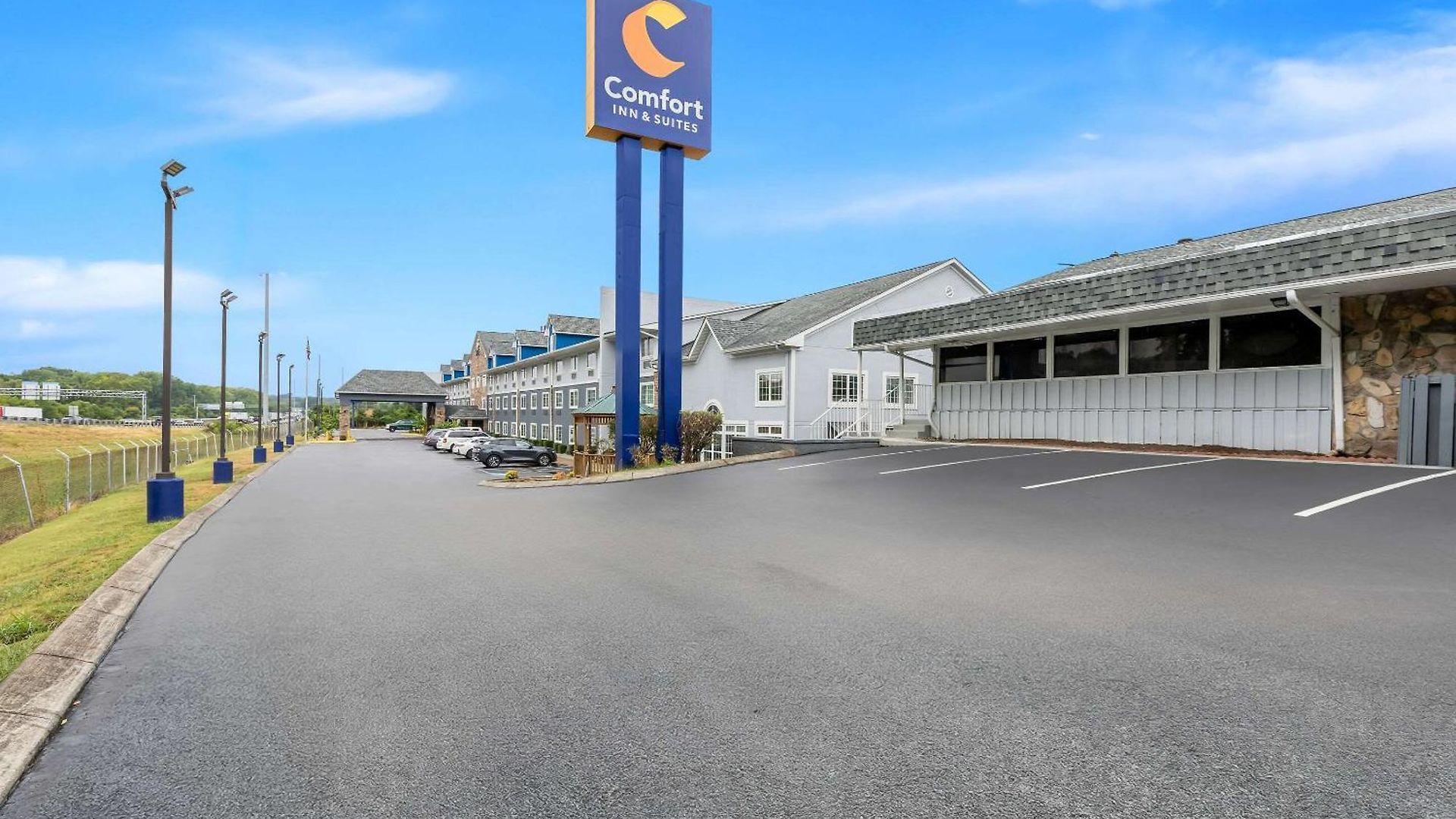 Comfort & Near Tanger Outlets I-24 Antioch 4*