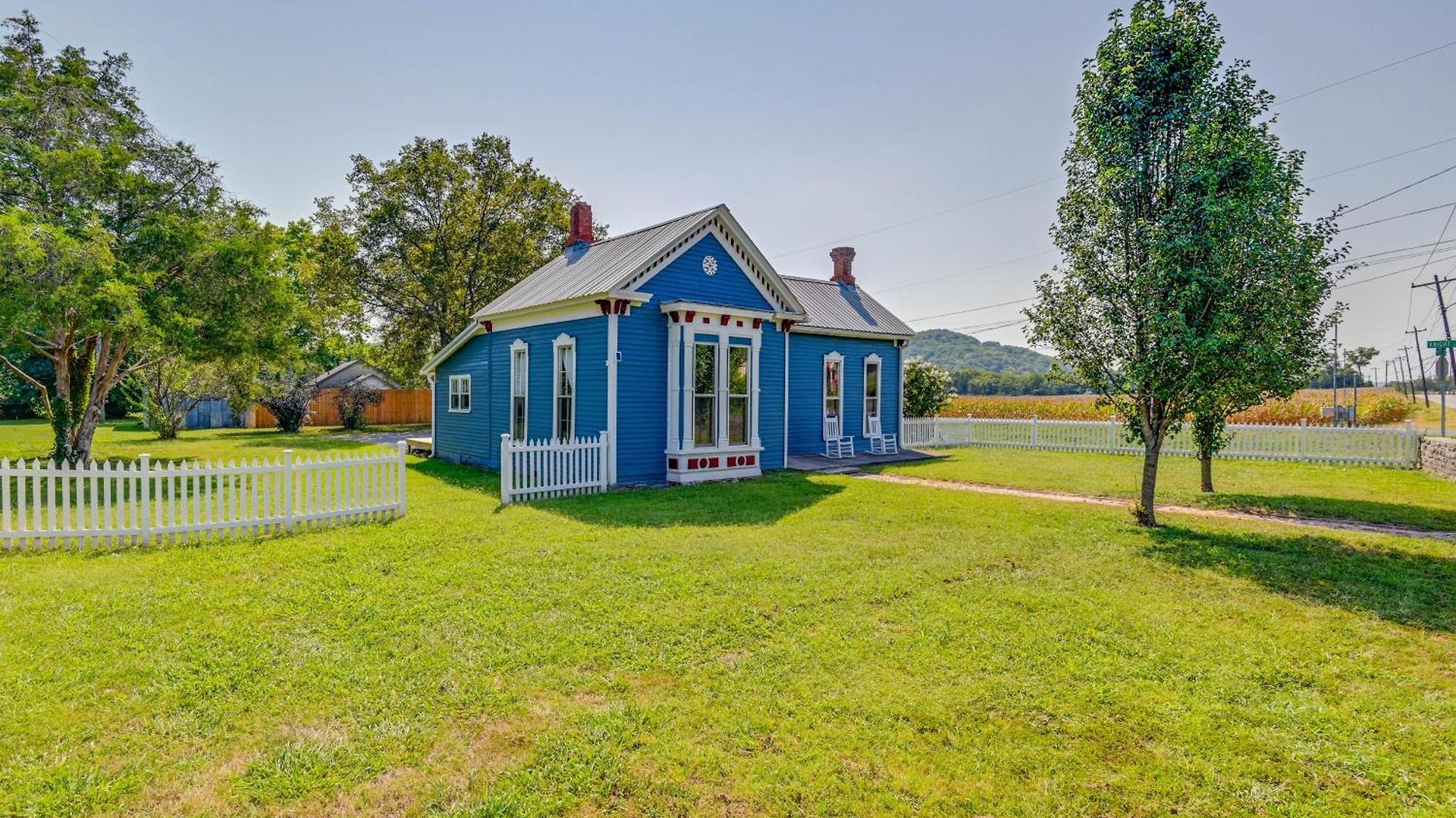 Bright Whites Creek Home: 12 Mi To Dtwn Nashville! Holiday home *