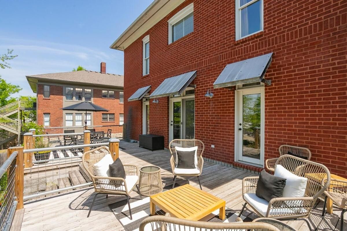 Summer End Sale Prime Location Holiday home