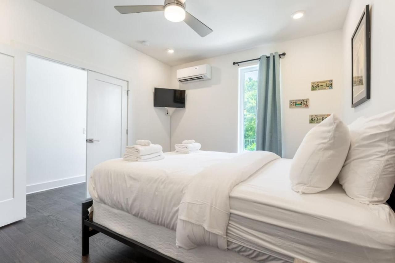 Holiday home 6 Bedroom Quiet Townhome! 6min To Airport & 15min To Downtown!