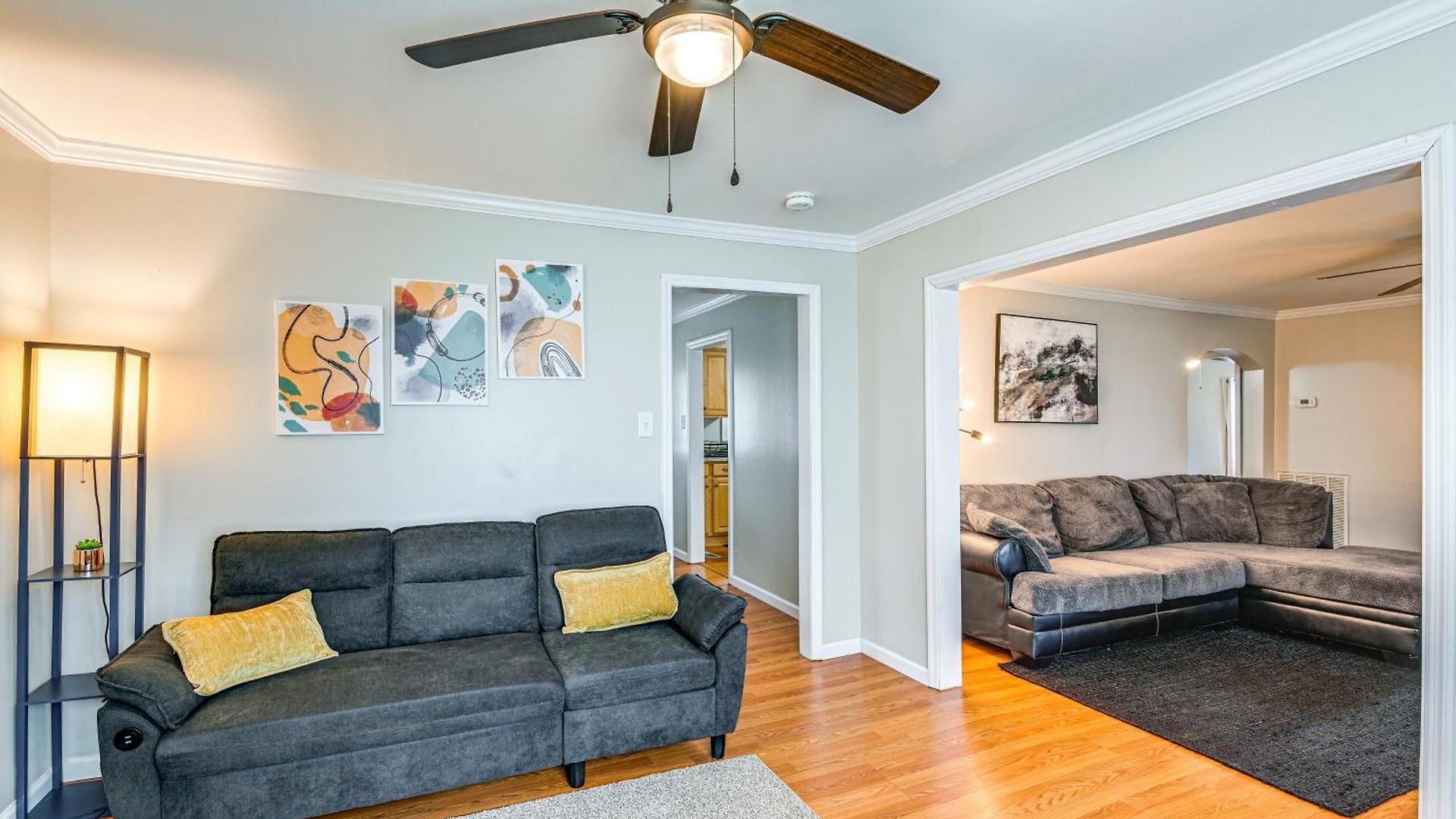 Modern Vacation ~ 3 Mi To Downtown!