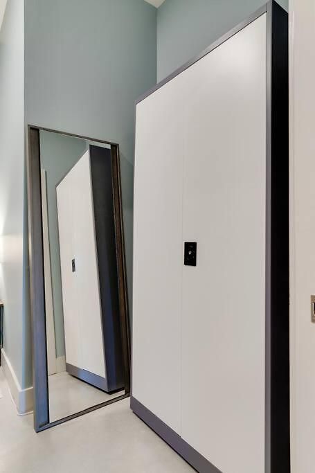 New Design-2 Miles To Broadway Apartment *