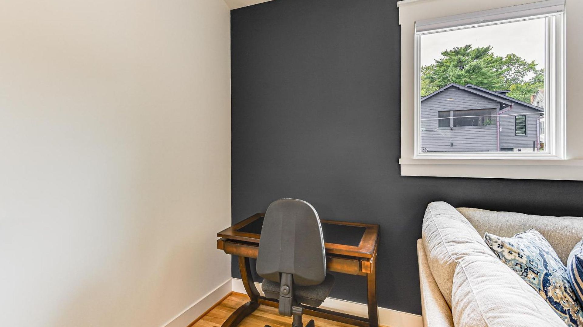 12 South Neighborhood: Home W/ Modern Flair!