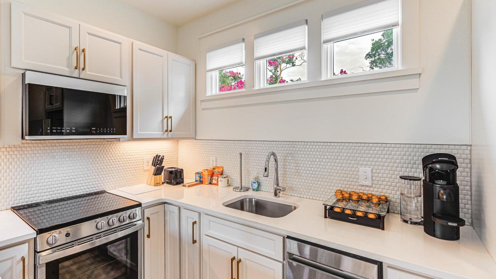Holiday home 12 South Neighborhood: Home W/ Modern Flair! *