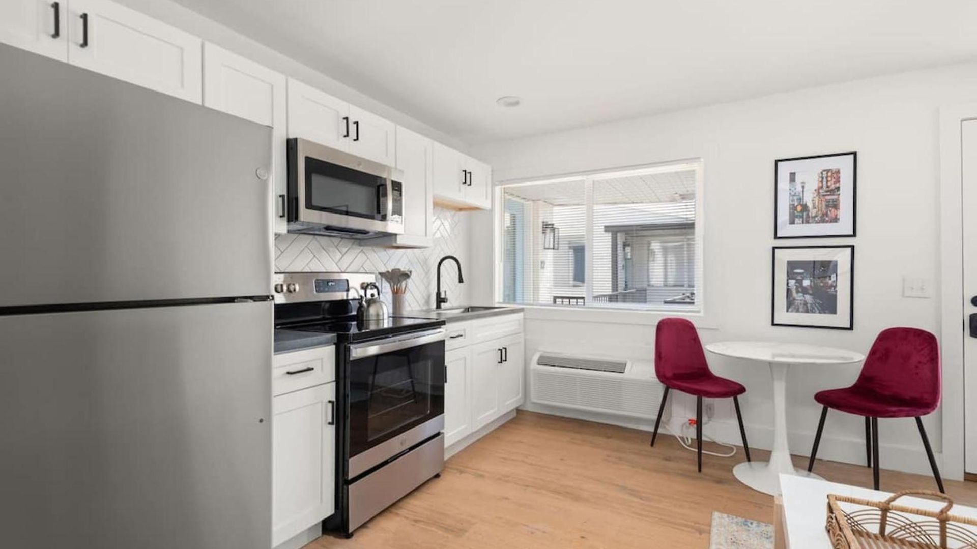 Apartment Vibes- Stay, Play, And Relax Unit 5b Apts