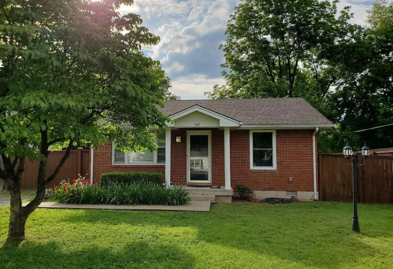 Cozy Getaway Mins To Downtown, Broadway Airport Holiday home Nashville